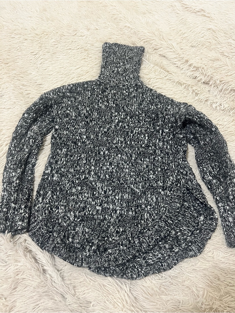 VENUS Black & White Marled Turtleneck Sweater